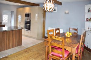 Kitchen- click for photo gallery